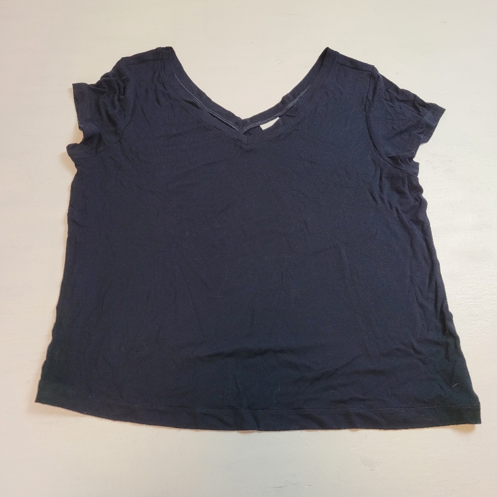 CAbi Women's Short Sleeve V-Neck Black Tee - Picture 5 of 6